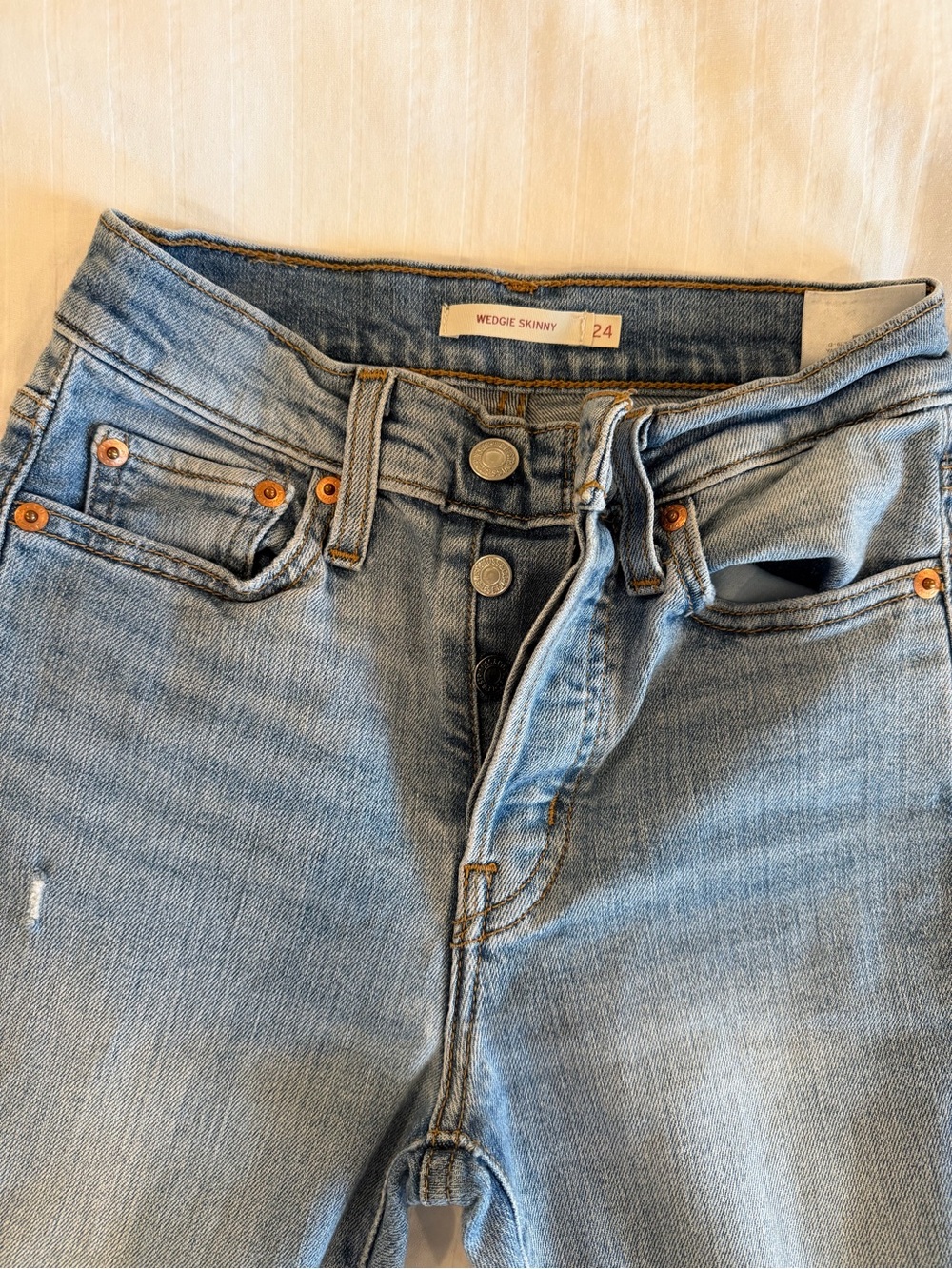 Levi's Light Blue Skinny Jeans - Wedgie Skinny 24